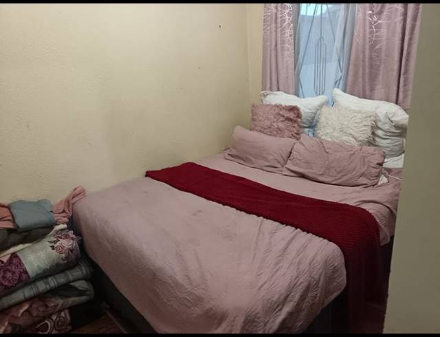 2 BEDROOM PROPERTY TO RENT IN BIRCH ACRES